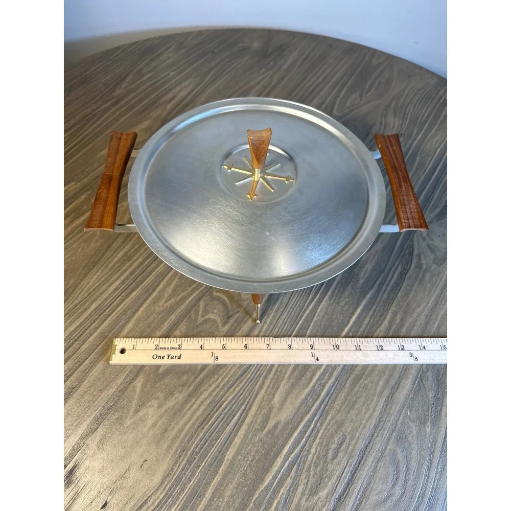 Vintage Mirro Medallion Chafing Dish MCM 10in Silver Wood Starburst Serving Set